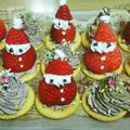 新☆だんご３兄弟's cooksnap of when they made クリスマスに　苺サンタのスコップケーキ.