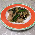 ＠迷子＠'s cooksnap of when they made 豚肉とほうれん草と舞茸のオイスター炒め♡.