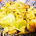夏女旅娘's cooksnap of when they made キャベツとベーコンのバター醤油炒め.