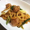 chocoraママ's cooksnap of when they made 簡単だよ！蓮根と肉団子の照り焼き.