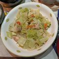 もぐらや00's cooksnap of when they made 筍と春キャベツと鶏肉のマヨポン炒め.