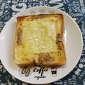 ﾁｲﾁｬﾝﾏﾏ's cooksnap of when they made チーズ粒マスタードトースト.