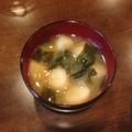 cho♡'s cooksnap of when they made 新玉葱とお麩と若布の味噌汁.