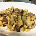 りん＊りん＊'s cooksnap of when they made 砂肝とじゃがいもの炒め物.