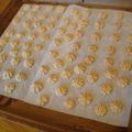 りわわん☆'s cooksnap of when they made ママと息子のおやつ♪アーモンドメレンゲ.