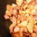 tedddn's cooksnap of when they made 砂肝とじゃがいもの炒め物.