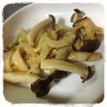 Omochiii★'s cooksnap of when they made きのこ酒蒸し❁バターガーリック風味.