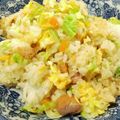 あゆたっくん's cooksnap of when they made 簡単☆ソースと鮭フレークが絶品チャーハン.