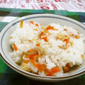 赤い電話's cooksnap of when they made 人参と油揚げの炊き込みご飯.
