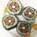 Gハムスター's cooksnap of when they made 美味しくかわいい♪お花の巻き寿司②.