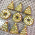 Charmeye's cooksnap of when they made 型なしで作るツリー&リースクッキー♡.