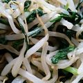 クック1QUBWN☆'s cooksnap of when they made ★もやしとニラで激安ナムル★.