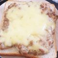 25☆zam's cooksnap of when they made 夜食などに♥ひきわり納豆チーズトースト.