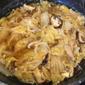 kumain's cooksnap of when they made 簡単！　白菜と　ニラ　きのこの和風煮♫.