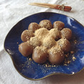 Blue＊＊'s cooksnap of when they made 黒豆の煮汁をリメイク☆黒汁だんご.