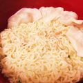 ☆ichika＊☆'s cooksnap of when they made サッポロ一番塩らーめんで餃子ラーメン.