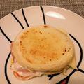 Sakirin24's cooksnap of when they made フライパン一つでハムエッグチーズマフィン.