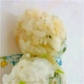 ＊みりあ＊'s cooksnap of when they made 受験生の夜食に！ 豆苗としらすのおむすび.