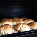 学生つむさん's cooksnap of when they made 手作りふわふわパンをコタツでつくろう.