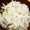 みのるぽん's cooksnap of when they made 胡麻香る簡単大葉大根サラダ.