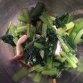 ばーこ４３'s cooksnap of when they made 小松菜としめじの料亭風おひたし.