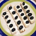 女帝蜂蜜✨料理研究所's cooksnap of when they made ✿黒豆クリチわさびフィンガートースト✿.