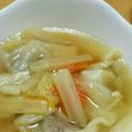 ＠ともたんたん's cooksnap of when they made 簡単★餃子の皮でワンタンスープ.