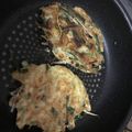 ぐぅ～たらちゃん♪'s cooksnap of when they made ニラともやしの節約チヂミ☺.