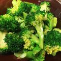 kaoream's cooksnap of when they made 給食風のブロッコリーのおかか和え★.