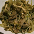 すずんこ☆'s cooksnap of when they made 豚こまもやしとシメジの生姜焼肉炒め.