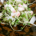 低カロ探検隊's cooksnap of when they made かまぼことカイワレのわさび醤油マヨ.