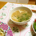 komutatata's cooksnap of when they made 〖えのき茸と貝割れ菜の澄まし汁〗.
