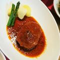 おまめちゃんママ♪'s cooksnap of when they made 簡単！チーズ煮込みハンバーグ！.