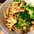 りんご味のジャム's cooksnap of when they made ブロッコリーとしめじのおかか和え.