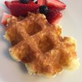 karintoan's cooksnap of when they made 餠とワッフルで☆モッフル.