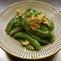 oyukidesu's cooksnap of when they made スナップエンドウと卵の柚子胡椒炒め.