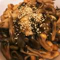 ＊にょにょん＊'s cooksnap of when they made まいたけと大豆の炒め物.