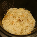 haturi's cooksnap of when they made 簡単☆鮭ときのこのバター醤油炊き込みご飯.