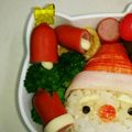 〜お鶴〜's cooksnap of when they made *キャラ弁＊クリスマスベルの作り方.