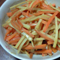 有希-yuki-'s cooksnap of when they made 大根の皮と人参のマヨ醤油炒め.