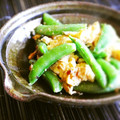 kebeibiko's cooksnap of when they made スナップエンドウと卵の柚子胡椒炒め.