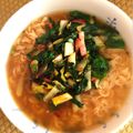 caruga's cooksnap of when they made ニラとベーコンをのせた醤油ラーメン.