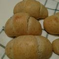 kometto☆'s cooksnap of when they made 自家製酵母の全粒粉ロールパン.