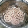 料理好き独身男子's cooksnap of when they made 硬い蓮根を簡単に薄切りする方法.