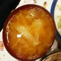 eiyoushi's cooksnap of when they made とろとろ玉ねぎと白菜が美味しい味噌汁.
