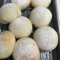 コタコタかあちゃん's cooksnap of when they made ふあふあ♡ 苺のクリームチーズパン♡.