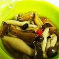 ユーロン's cooksnap of when they made ✿低カロリー♡きのこのマリネ*大葉風味✿.