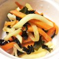 くっくはるちゃん's cooksnap of when they made 簡単！時短☆大根＊人参＊ワカメのサラダ♪.