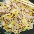 ちぇるmam's cooksnap of when they made 簡単☆豚とキャベツのコクうま丼.