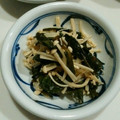 さくらスキップ's cooksnap of when they made えのきと春菊のさっぱり和え物♪.